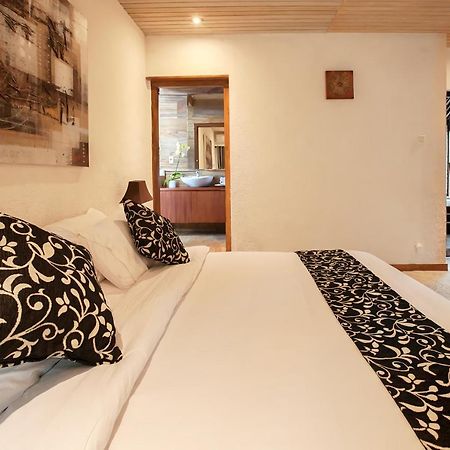 Seminyak Villa Kalyca Ngoại thất bức ảnh